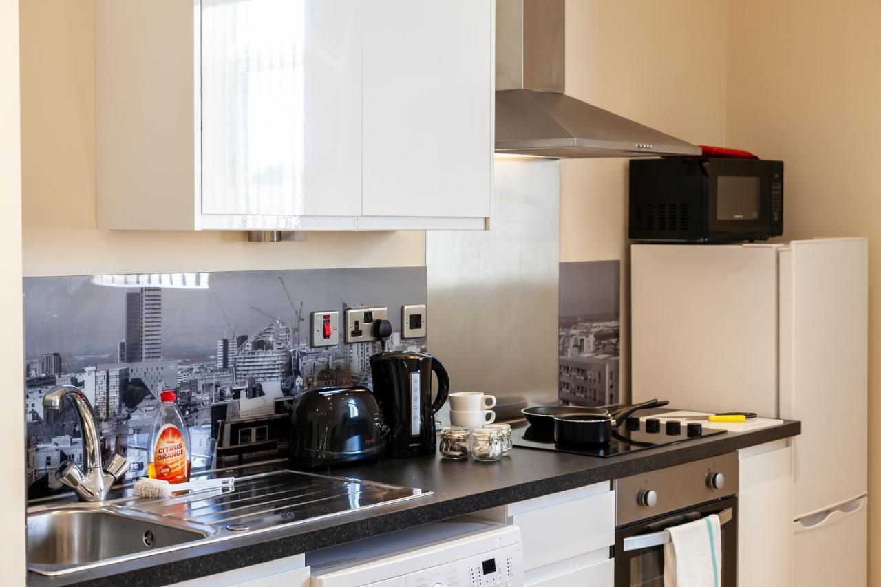 Stanley Street Apartments Манчестър Екстериор снимка