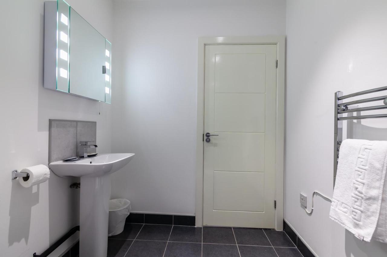 Stanley Street Apartments Манчестър Екстериор снимка